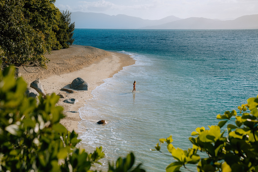 2020_TNQ_NudeyBeachFitzroyIsland_Beaches_JasonCharlesHill_143128-56