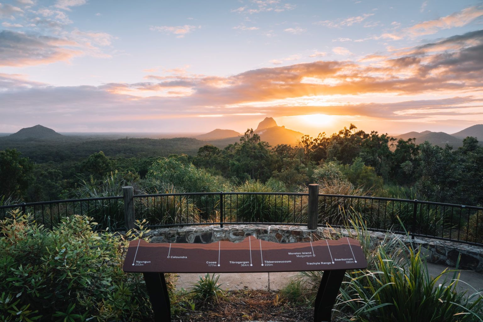 2020_SC_GlassHouseMountains_NaturalLandscapes