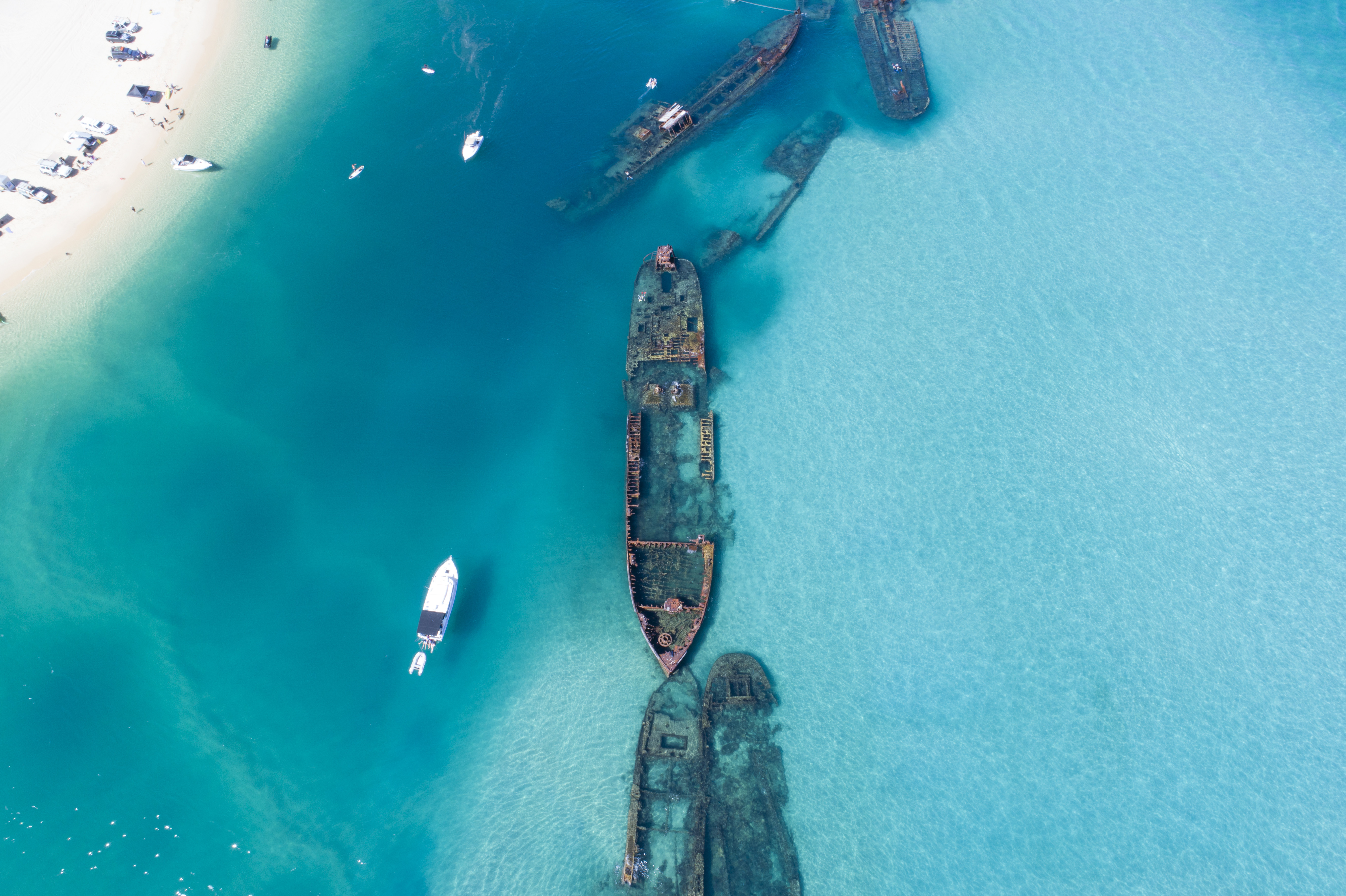 138027-56 Tangalooma Wrecks